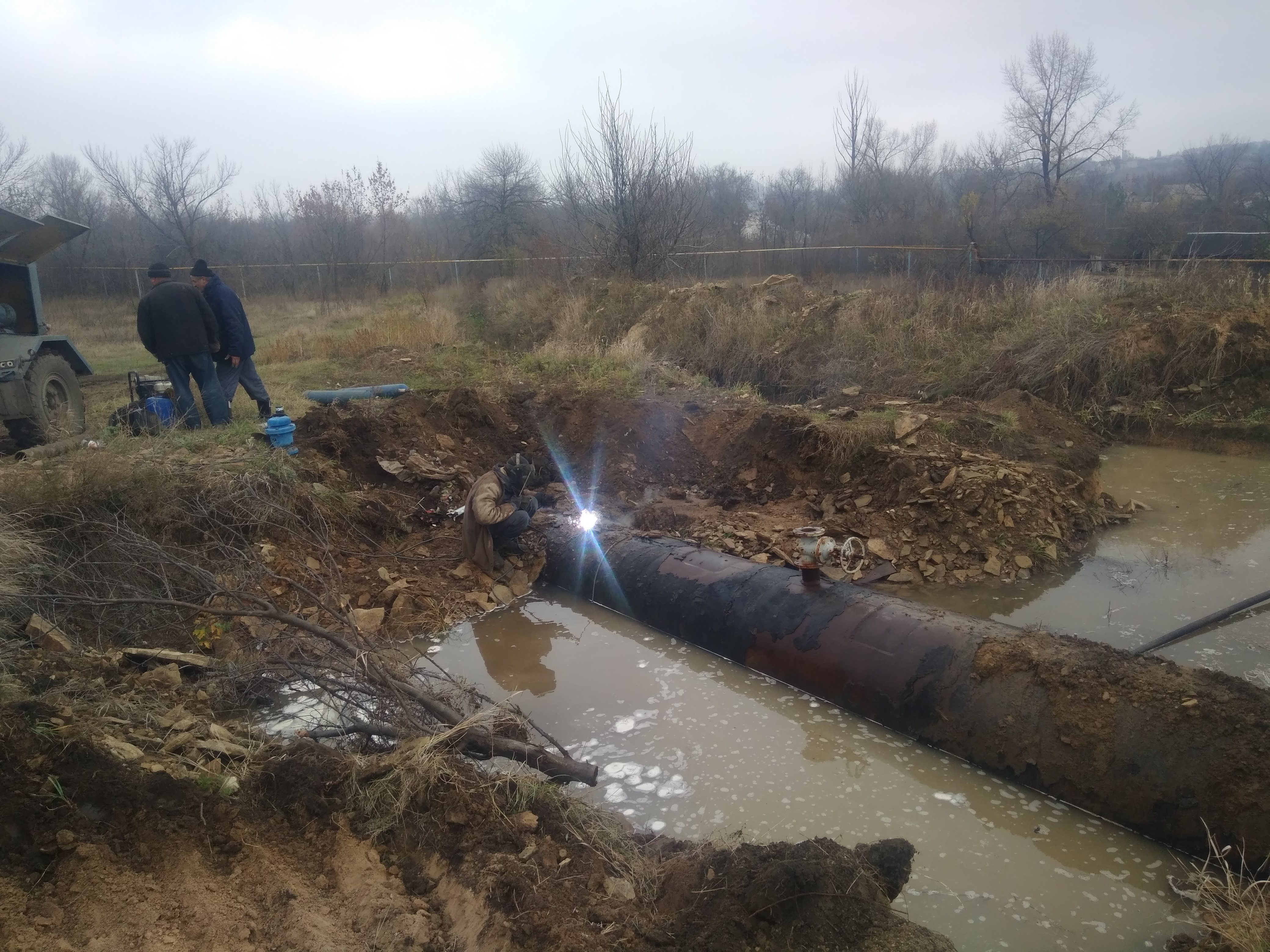 22 декабря аварийно прекращена подача воды по Свердловскому магистральному водоводу!